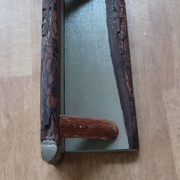 Rustic handmade shelf wooden wall decor - Picture 2 of 4